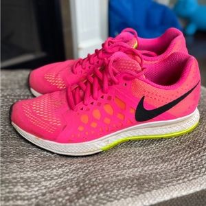 Women’s Nike zoom Pegasus 31 shoes